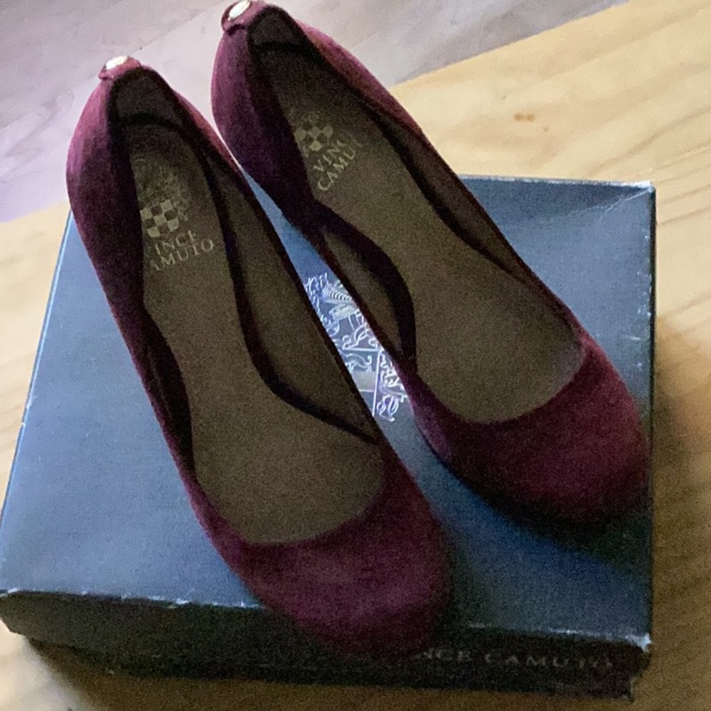 Vince camuto true suede